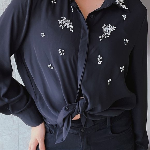 Long sleeve solid button down blouse - Picture 3 of 3